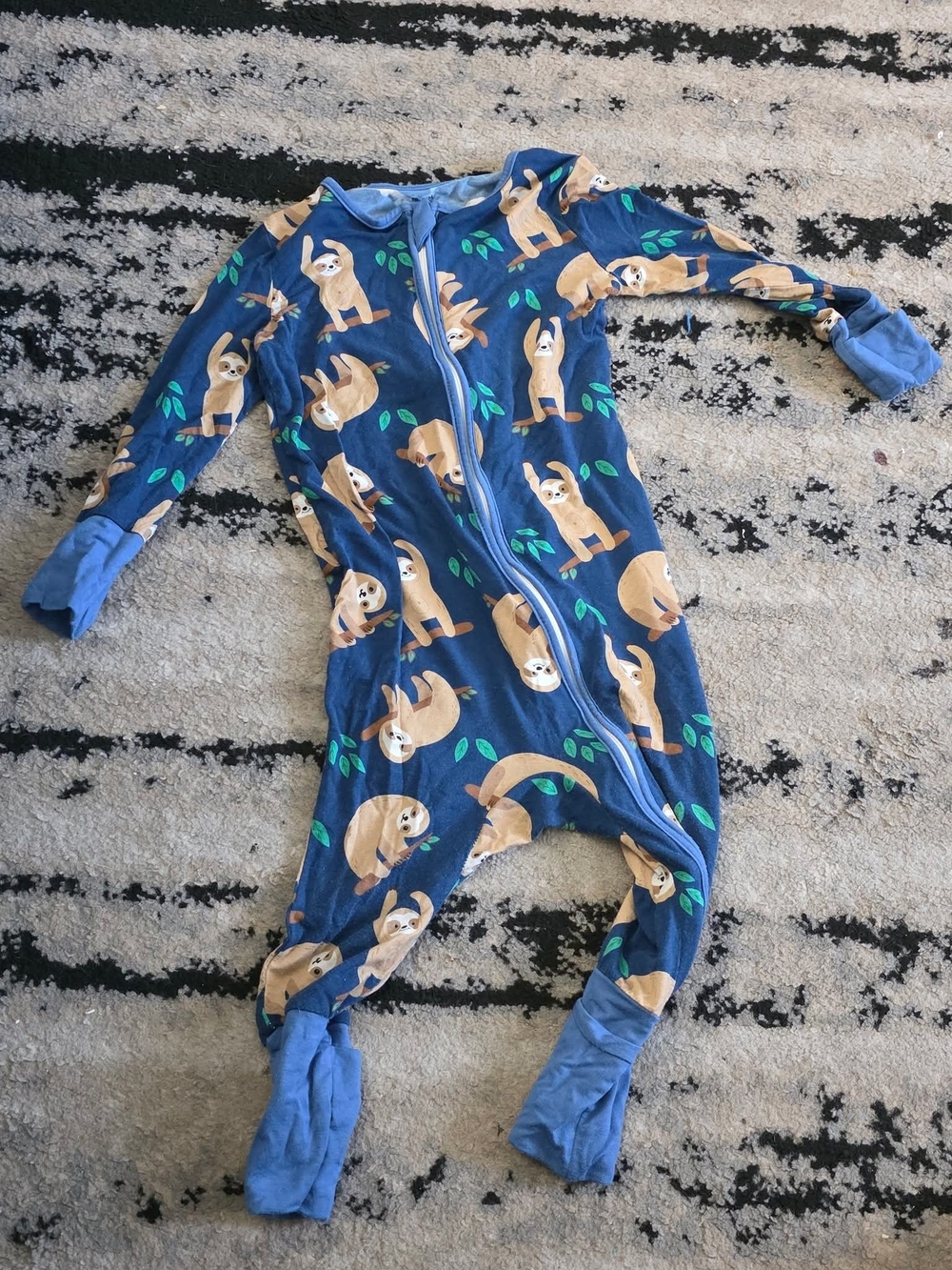 Blue Sloth Print Kids One-Piece Zipper Pajama 18-24mois Tres Leger